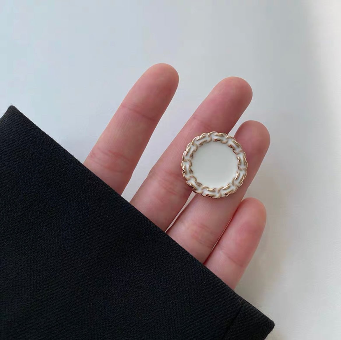 Premium Luxury Pearl Button -