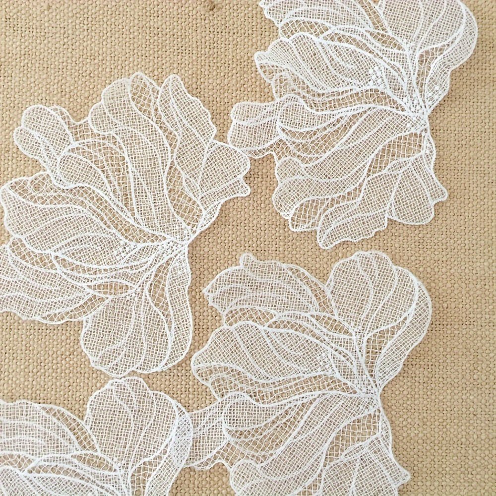 5 White Simple and Atmospheric Flower Lace Patchwork Fabric Decoration - 