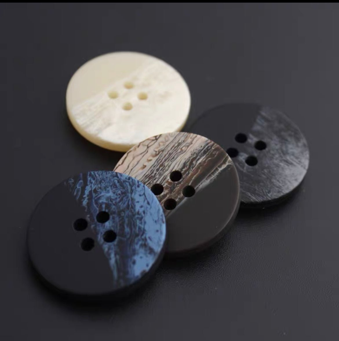Premium Nature's Ripple Button - 
