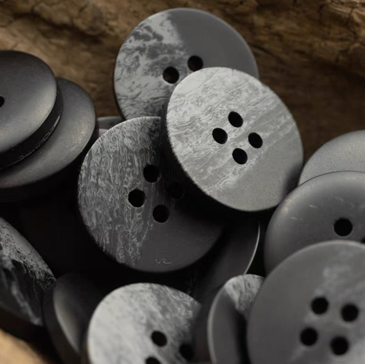 Premium Nature's Ripple Button - 